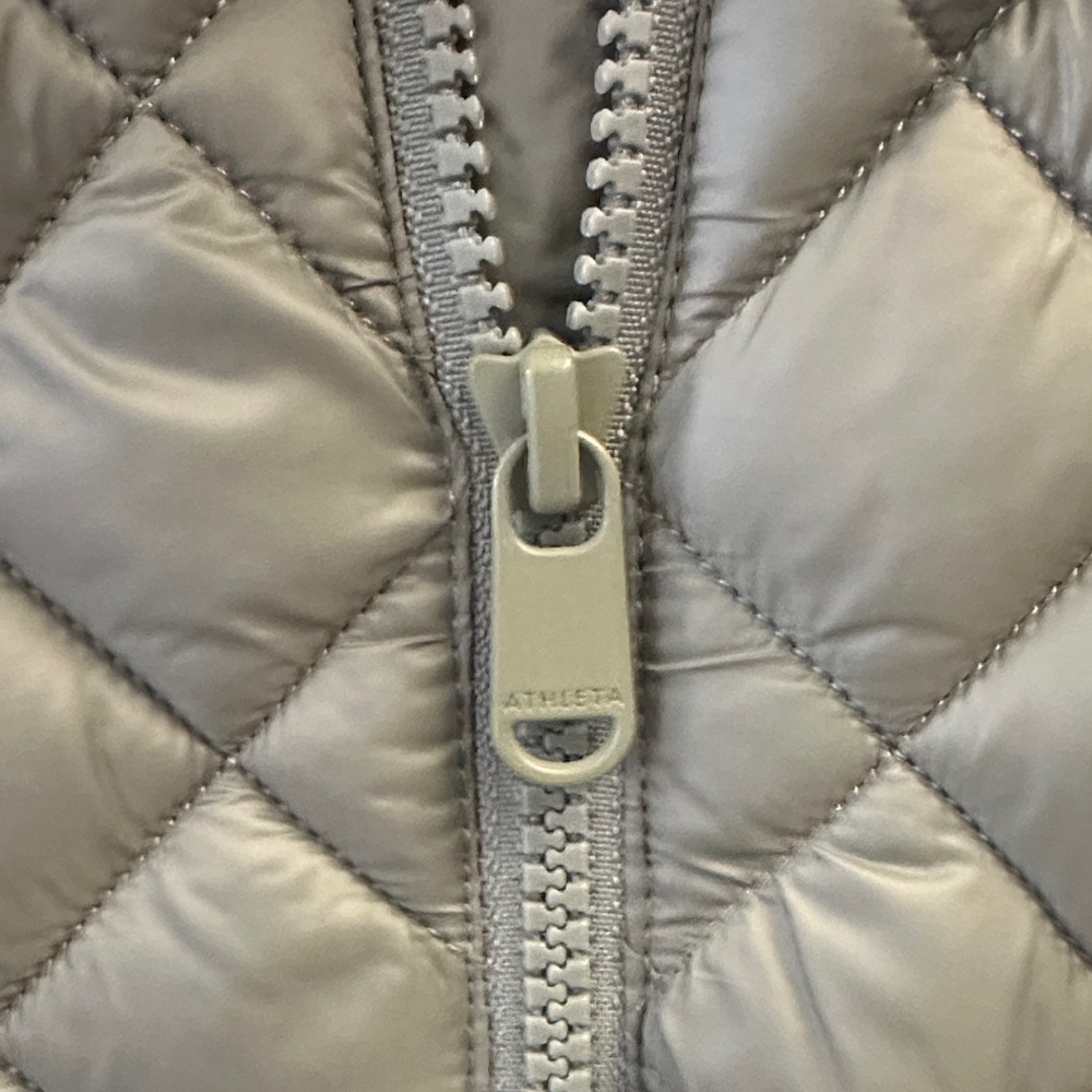 Athleta whisper featherless Olive Green jacket - Picture 4 of 8